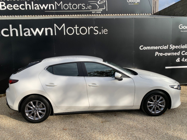 Image for 2019 Mazda Mazda3 2.0 SE LUX 5DR // STUNNING CONDITION // ONE OWNER // FANTASTIC SPECIFICATION // €200 ROAD TAX // HEADS UP DISPLAY, PARKING SENSORS AND CRUISE CONTROL // 