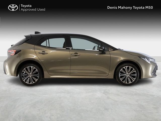Image for 2020 Toyota Corolla Luna Sport Hybrid Hatchback