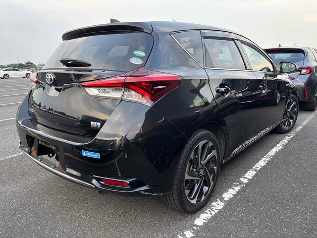 Image for 2016 Toyota Auris 2018 Toyota Auris Hybrid G pack 1.8 petrol 