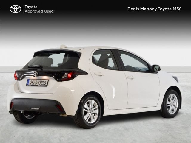 Image for 2025 Toyota Yaris Hybrid Luna Auto