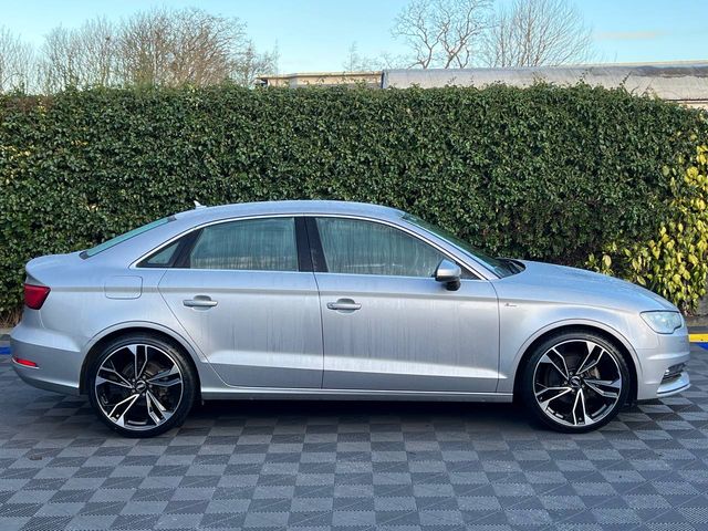 Image for 2015 Audi A3 S-LINE PACK 1.4 TFSI // BRAND NEW 19" ALLOYS // REVERSE CAMERA // AUDI DRIVE SELECT