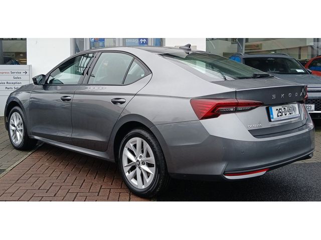 Image for 2025 Skoda Octavia Selection 2.0TDI 115HP **REAR VIEW CAMERA, APP CONNECT, 