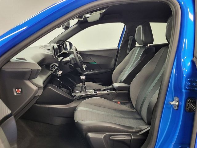 Image for 2023 Peugeot 2008 1.2 Puretech 100bhp Allure From €63 Per Week