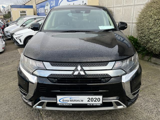 Image for 2020 Mitsubishi Outlander G 4WD HYBRID PLUG IN AUTOMATIC 2.4 PETROL //HIGH SPEC//HALF LEATHER HEATED SEATS//KEYLESS ENTRY//ADAPTIVE CRUISE CONTROL//HEATED STEERING WHEEL//