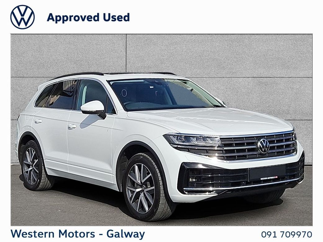 Image for 2024 Volkswagen Touareg CARistmas Drive Home a Deal!, Elegance, V6 Tsi Phev 381bhp 4 Motion, Panoramic Roof, LED Lights, App Connect, Plus Much More