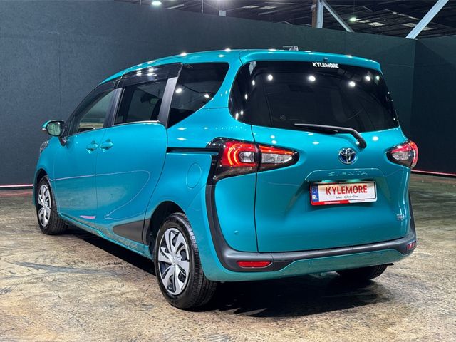 Image for 2020 Toyota Sienta 1.5 HYBRID - 7 SEATER - PUSH BUTTON START/STOP - TOYOTA SAFETY SENSE - REAR CAMERA - ELECTRIC SIDE DOORS (BOTH SIDES)