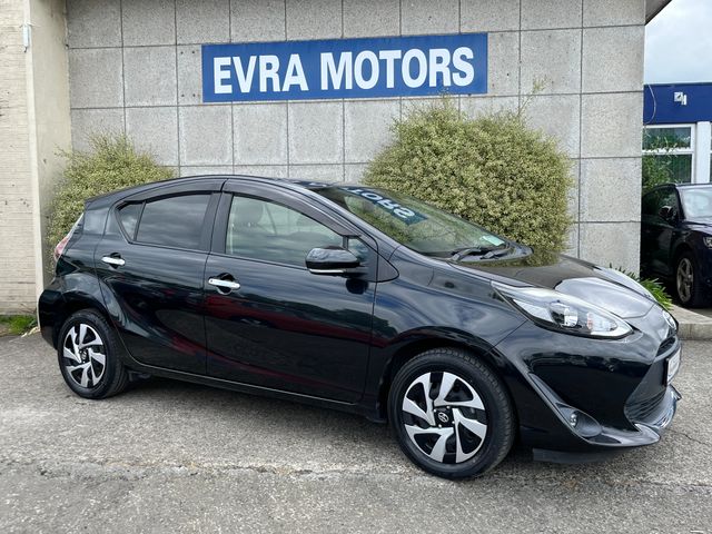 Image for 2021 Toyota Aqua S STYLE AUTOMATIC HYBRID 1.5 PETROL //KEYLESS ENTRY//REVERSE CAMERA//HEATED SEATS//
