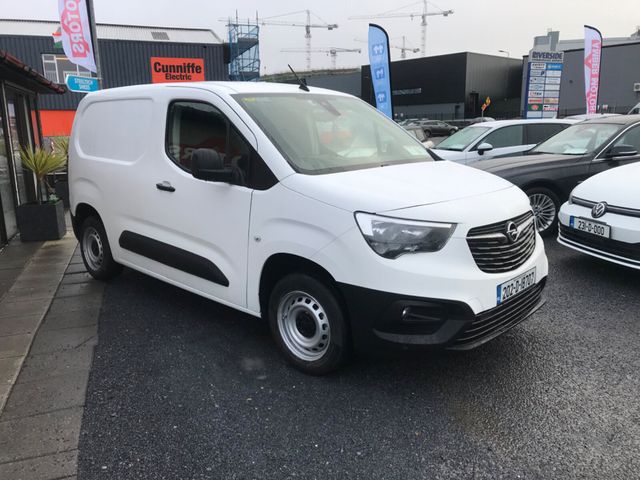 Image for 2020 Opel Combo 