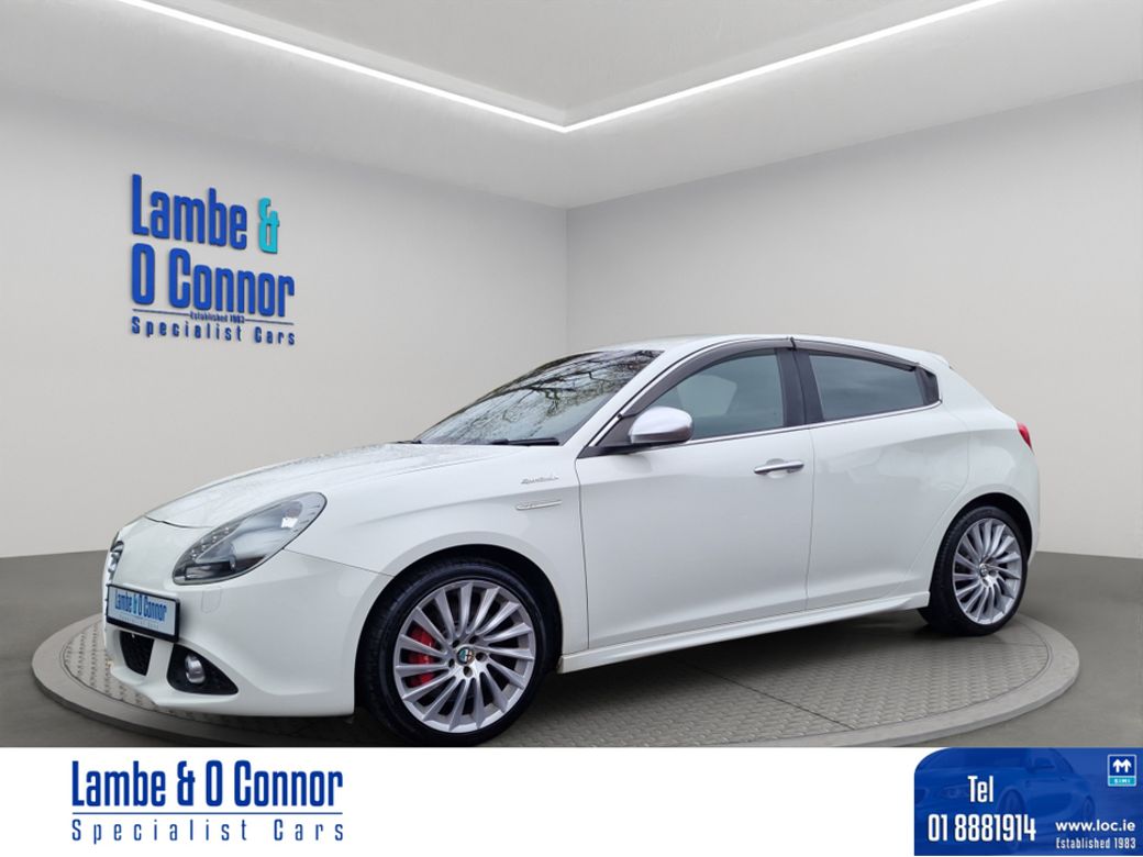 Image for 2016 Alfa Romeo Giulietta 1.4 AUTOMATIC * SPORTIVIA * LEATHER * HEATED SEATS * 162 REG * REVERSE CAMERA * CARPLAY / ANDROID APPS * BEST AVAILABLE * 