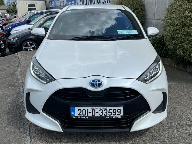 Image for 2020 Toyota Yaris Z HYBRID AUTOMATIC 1.5 PETROL //HIGH SPEC//HEATED SEATS//REVERSE CAMERA//KEYLESS ENTRY//ADAPTIVE CRUISE CONTROL//