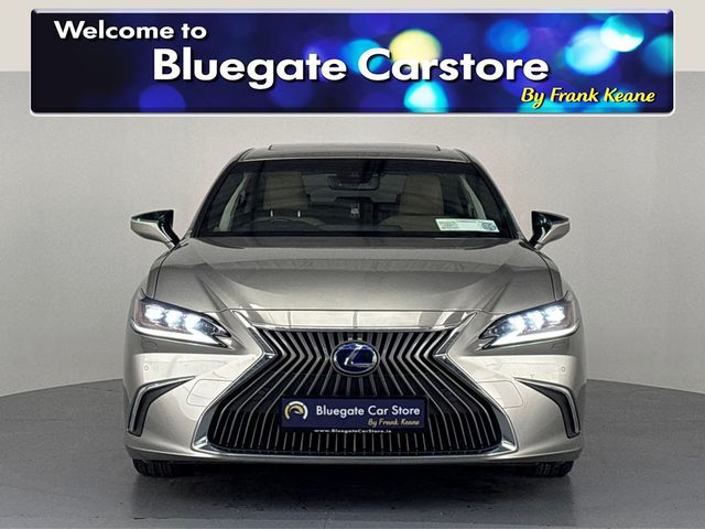 Image for 2019 Lexus ES 300h SUNROOF**HEATED CREAM LEATHER MEMORY SEATS**HEATED MULTIFUNCTIONAL STEERING WHEEL**DIGITAL DASH**BLUETOOTH MEDIA**DUAL CLIMATE**DRIVE MODES**KEYLESS START**ELECTRIC FOLDING MIRRORS**ISOFIX**