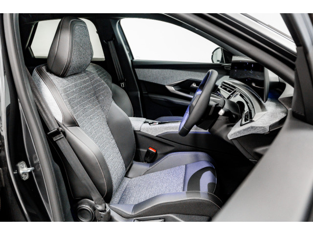 Image for 2026 Peugeot 3008 E-Allure 73kWh 210HP - includes Protection Pack - Gap, CRI or Peugeot Protect