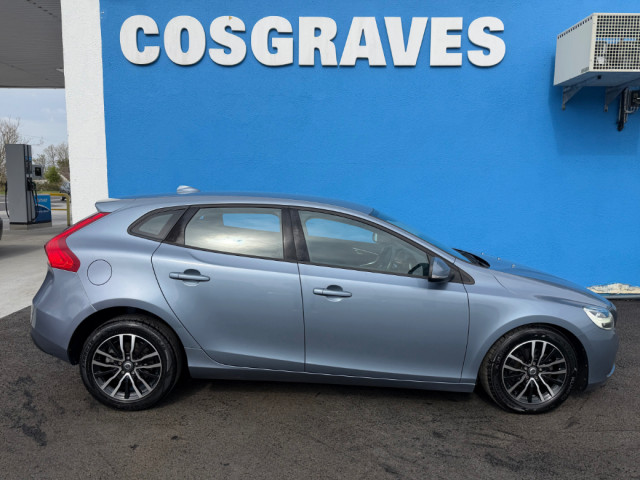 Image for 2016 Volvo V40 2.0 D2 Momentum 120BHP * BLUETOOTH / PARKING SENSORS * 