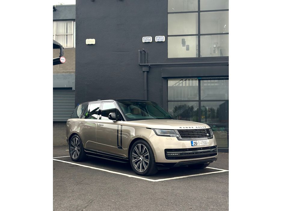 Image for 2025 Land Rover Range Rover P550 AUTOBIOGRAPHY MEGA SPEC