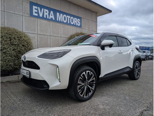 Image for 2022 Toyota Yaris Cross Z HYBRID AUTOMATIC 1.5 PETROL //LOW MILES//HIGH SPEC//HALF LEATHER HEATED SEATS//REVERSE CAMERA//KEYLESS ENTRY//ADAPTIVE CRUISE CONTROL//