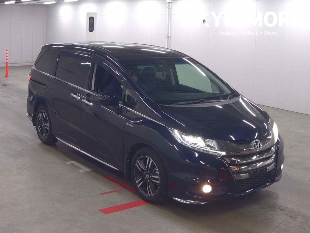 Image for 2016 Honda Odyssey 2.0 HYBRID AUTOMATIC 8 SEATER - FACTORY ALLOYS - BLACK LEATHER UPHOLSTERY - HEATED SEATS - POWER SLIDING DOORS - 360 CAMERA