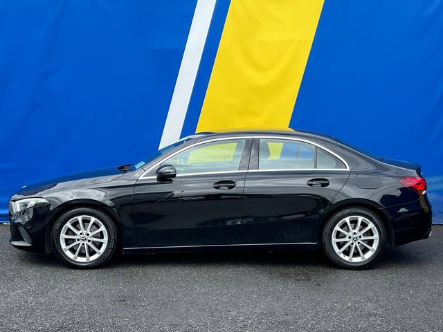 Image for 2019 Mercedes-Benz A Class A200 SPORT 1.3 AUTO // TAXED & NCT'D // HALF LEATHER SPORT INTERIOR // SATELLITE NAVIGATION