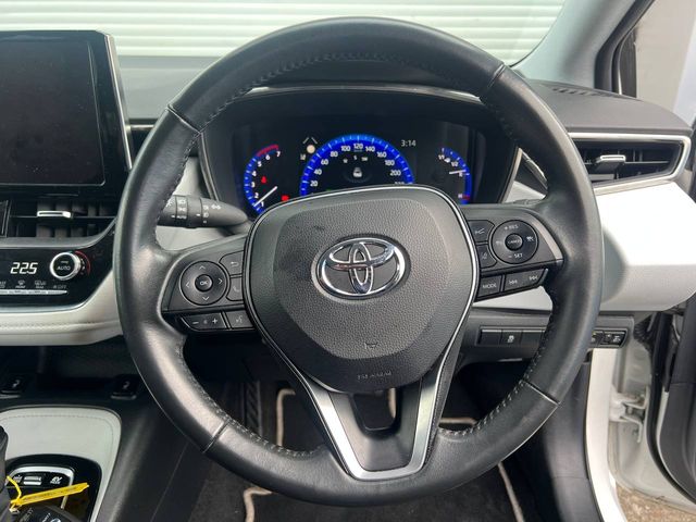 Image for 2022 Toyota Corolla SOL TOURING 1.8 HYBRID // SERVICE HISTORY // DIAMOND CUT ALLOYS // DIGITAL CLUSTER