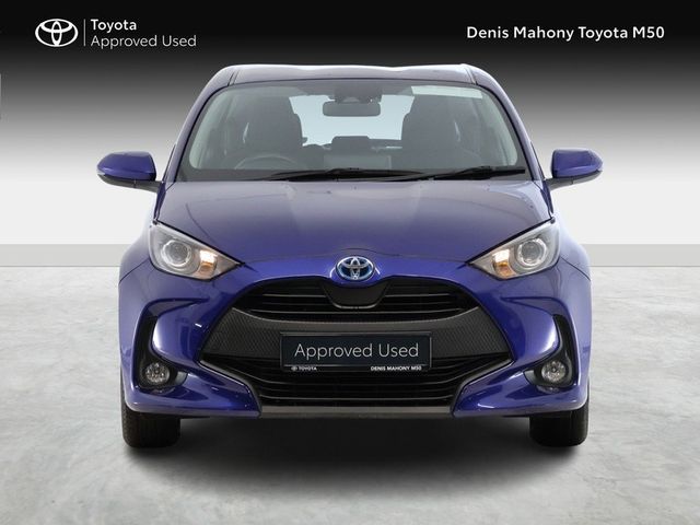 Image for 2023 Toyota Yaris Luna Hybrid