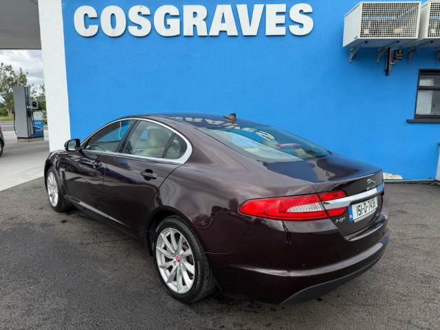 Image for 2015 Jaguar XF 2.2 D Premium Luxury 4DR Auto * FULL LEATHER / HEATED SEATS * 