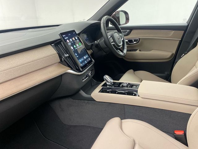 Image for 2026 Volvo XC90 XC90 Plus with 21inch alloys in Mulberry 