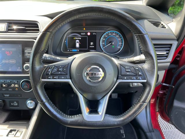Image for 2021 Nissan Leaf 40KW EV // APPLE CARPLAY/ANDROID AUTO // DIAMOND CUT ALLOYS // NEW 2 YEAR NCT
