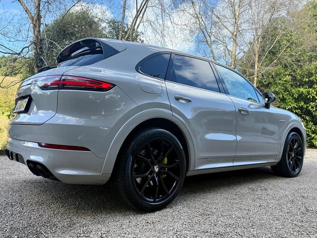 Image for 2022 Porsche Cayenne E-HYBRID *Crayon…Sport Design…BOSE* 