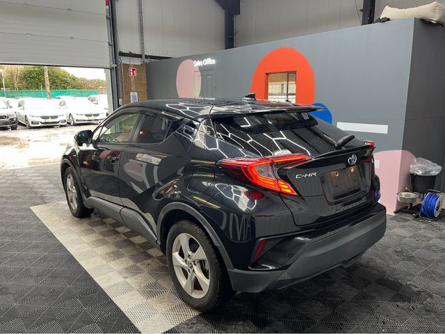 Image for 2019 Toyota C-HR €19950 2019 TOYOTA C-HR SLED PACKAGE 1.8 AUTOMATIC / CRUISE CONTROL / REVERSE CAMERA AND MORE