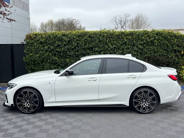 Image for 2021 BMW 3 Series 330e M-SPORT COMPETITION 2.0 HYBRID // LEATHER/ALCANTARA INTERIOR // DIGITAL CLUSTER // NEW 20" M3 COMPETITION ALLOYS