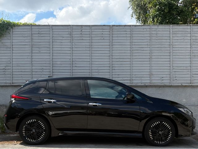 Image for 2022 Nissan Leaf N-CONNECTA / APPLE & ANDROID AUTO / NAV / RADAR CRUISE / HALF-LEATHER / PARK SENSORS / 12 MONTH WARRANTY / *FINANCE PACKAGES AVAILABLE*