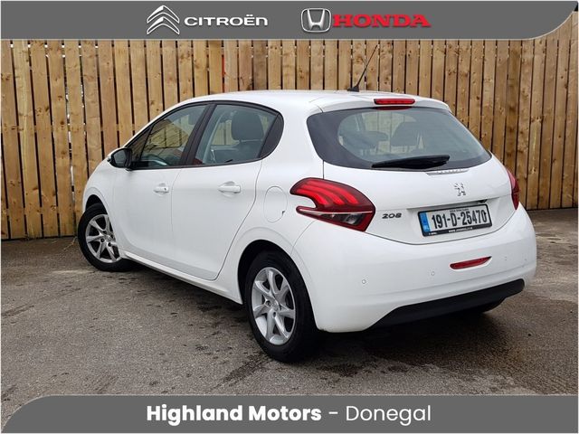 Image for 2019 Peugeot 208 1.2 PureTech 68bhp Active * FROM €49 PER WEEK **