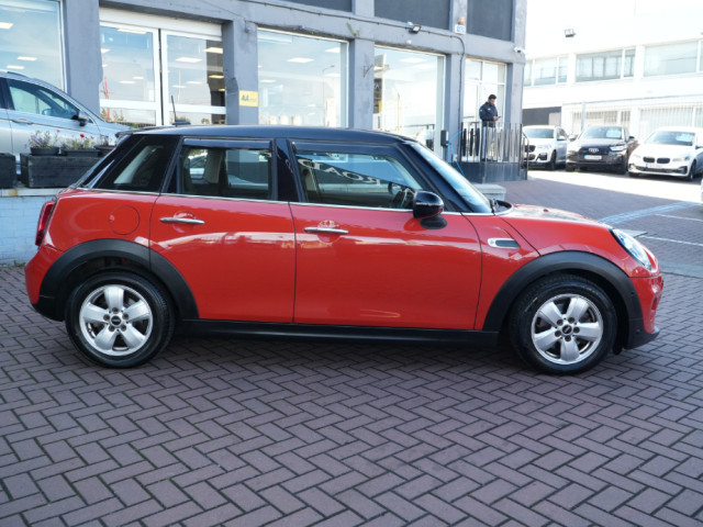 Image for 2019 Mini Cooper 2019 MINI COOPER 5 DR HATCHBACK PETROL 