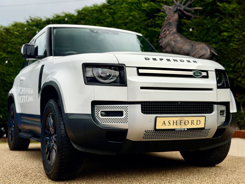 Image for 2023 Land Rover Defender 90 3.0D Hard TOP SE 2