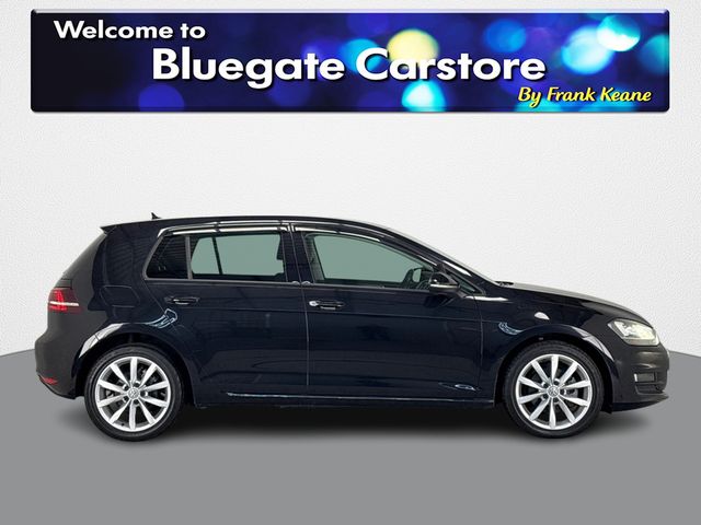 Image for 2017 Volkswagen Golf **COMFORTLINE DSG GEARBOX**KEYLESS START**TOUCH SCREEN MEDIA DISPLAY**REVERSE CAMERA**BLUETOOTH**MULTIFUNCTIONAL STEERING WHEEL**BLACK CLOTH INTERIOR**FINANCE ARRANGED**