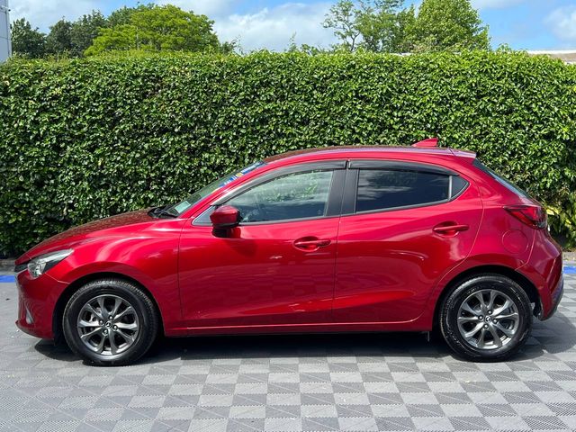 Image for 2018 Mazda Demio 1.3 SKYACTIV ** HIGH SPEC ** // VERY LOW MILEAGE // 360 PARKING CAMERAS // HEADS-UP DISPLAY // HEATED SEATS