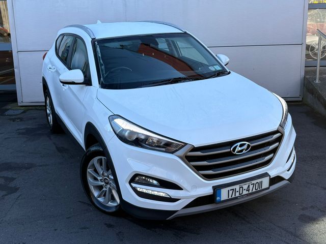 Image for 2017 Hyundai Tucson 2.0 Diesel SE Nav 6 Speed Manual (136bhp) 17" Alloys + Air Con + Parking Sensors + Bluetooth - First Registered in May 2017 - Trade in Price €14, 999