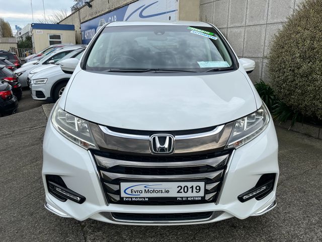 Image for 2019 Honda Odyssey ABSOLUTE 7 SEATER AUTOMATIC HYBRID 2.0 PETROL //POWER SLIDING REAR DOORS//REVERSE CAMERA//ADAPTIVE CRUISE CONTROL//KEYLESS ENTRY//