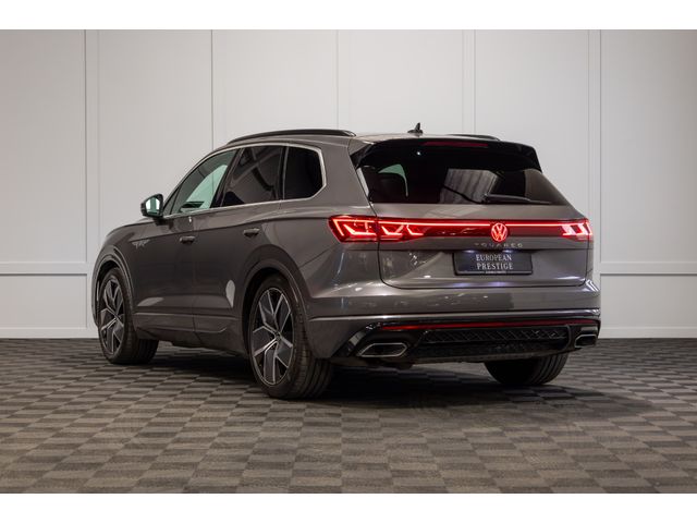 Image for 2025 Volkswagen Touareg R-Line 2 Seat Commercial