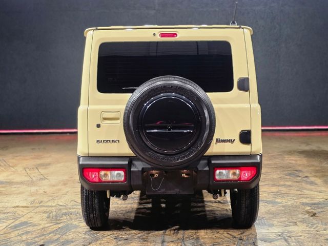 Image for 2023 Suzuki Jimny MANUAL SUV 4WD - HEATING CONTROLS / AC - HEATED SEATS - REVERSE CAMERA 