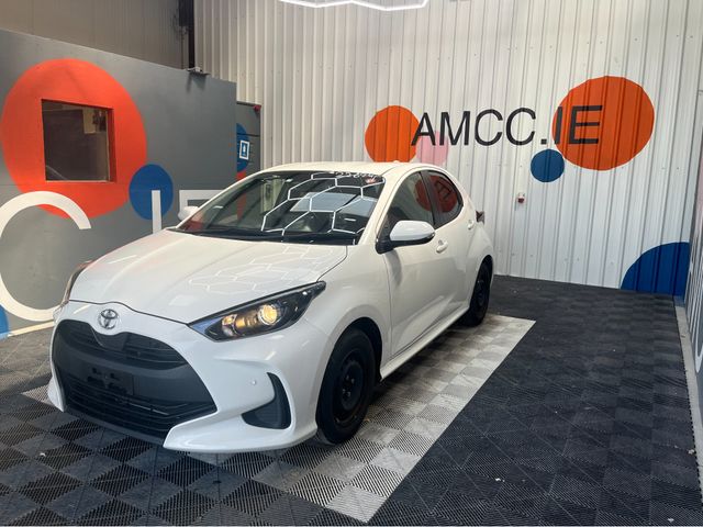 Image for 2022 Toyota Yaris ONLY €17950 YARIS AUTOMATIC 1.0 PETROL / 40k KMs / REVERSE CAMERA & MORE