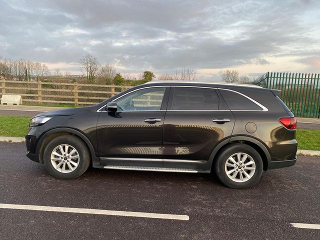 Image for 2019 Kia Sorento 7 Seater 2.2D Premium Spec IMMACULATE CONDITION* Privacy Glass, Rear Spoiler, Sat Nav, Heated Seats, Electric Seats, Cruise Control, Electric Windows, Parking Sensors, 
