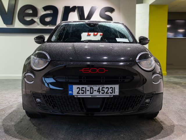 Image for 2025 Fiat 600 RED