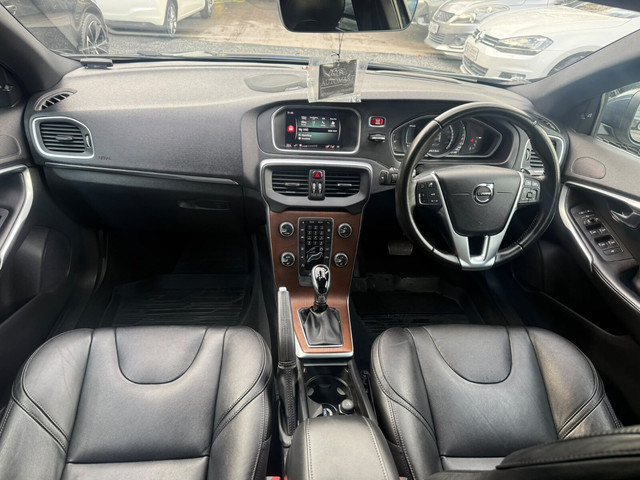 Image for 2019 Volvo V40 