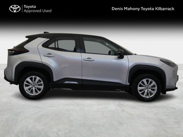 Image for 2024 Toyota Yaris Cross LUNA