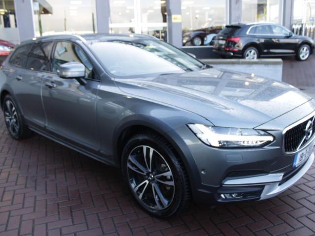 Image for 2019 Volvo V90 Cross Country 2.0D4 AWD CROSS COUNTRY LUXURY 5DR ESTATE AUTOMATIC // MINT CONDITION // BUY WITH CONFIDENCE AA AND SIMI APPROVED DEALER 2025 // FINANCE ARRANGED // ALL TRADE INS WELCOME // 