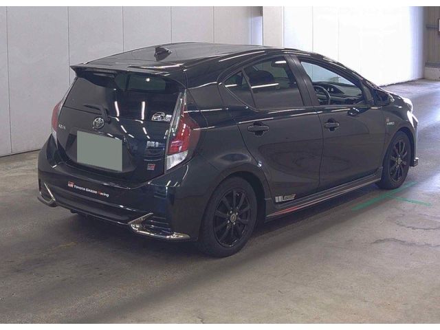 Image for 2018 Toyota Aqua Hybrid