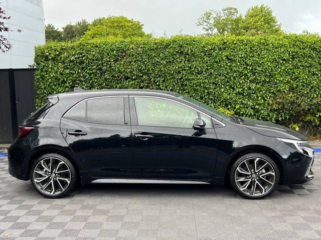 Image for 2025 Toyota Corolla GZ SPORT 1.8 HYBRID AUTO // VERY LOW MILEAGE // REVERSE CAMERA // DIAMOND CUT ALLOYS