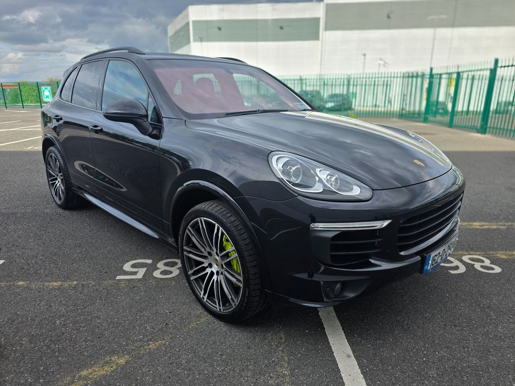 Image for 2016 Porsche Cayenne PETROL/PLUG-IN HYBRID, OPENING PAN ROOF, SERVICE HISTORY, LOW MILEAGE, NATIONWIDE WARRANTY, 5 STAR REVIEWS