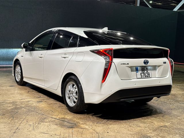 Image for 2018 Toyota Prius HYBRID 1.8 AUTOMATIC - REVERSE CAMERA - A/C HEATING CONTROLS - CRUISE CONTROL