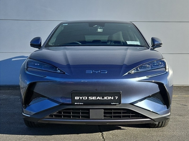 Image for 2026 BYD Sealion 7 Design 